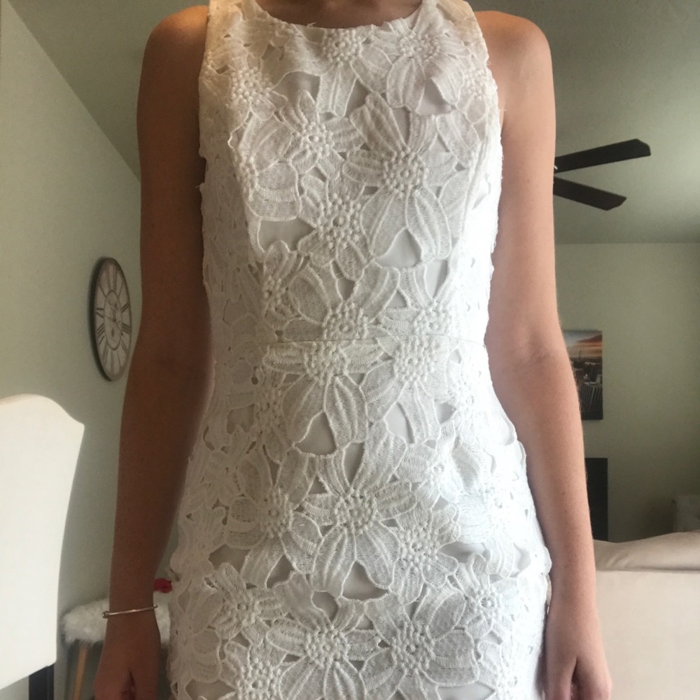 Flower lace white dress!
